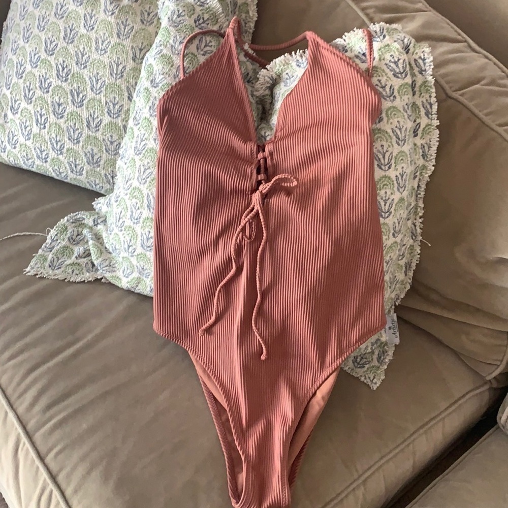 Bathing suit